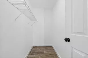 3203 Delray Dr, Tampa, FL 33619 - Photo 23