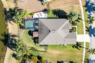 5431 Sandy Shell Dr, Apollo Beach, FL 33572 - Photo 9