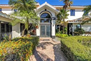 583 Crystal Dr, Madeira Beach, FL 33708 - Photo 9
