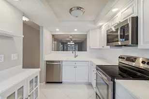 11317 Versailles Ln, Port Richey, FL 34668 - Photo 31