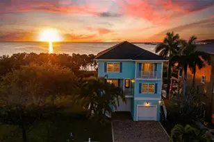 1726 Sunkissed Dr, Tarpon Springs, FL 34689 - Photo 1