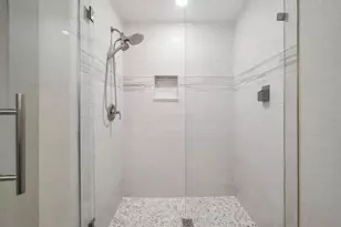 1615 Redmond Brook Ln, Ruskin, FL 33570 - Photo 17