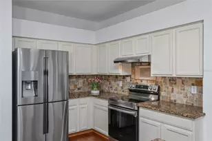 16116 Lytham Dr, Odessa, FL 33556 - Photo 9