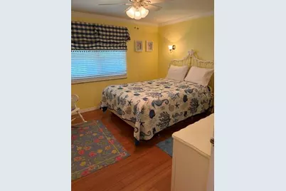 10461 Peaceful Drive, Largo, FL 33773 - Photo 19