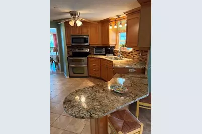 10461 Peaceful Drive, Largo, FL 33773 - Photo 13