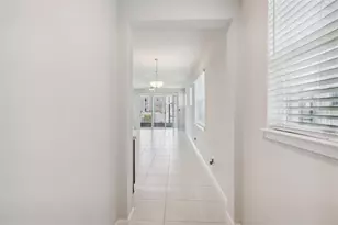 4304 Cloud Hopper Wy, Lutz, FL 33559 - Photo 5