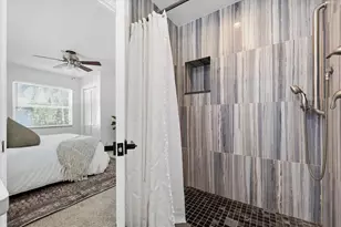 2461 61st Ln N, Saint Petersburg, FL 33710 - Photo 21