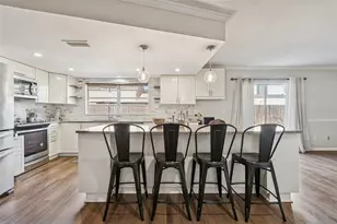 8605 Leighton Dr, Tampa, FL 33614 - Photo 7