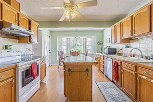 6056 Schalekamp Dr, Spring Hill, FL 34609 - Photo 9