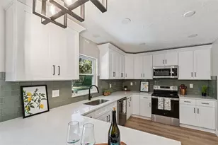 12105 N 53rd St, Temple Terrace, FL 33617 - Photo 9