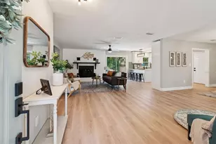 12105 N 53rd St, Temple Terrace, FL 33617 - Photo 3