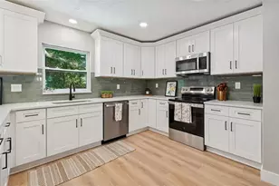 12105 N 53rd St, Temple Terrace, FL 33617 - Photo 11