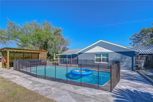 2303 S Wiggins Rd, Plant City, FL 33566 - Photo 3