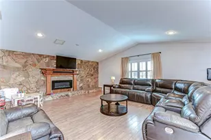 2303 S Wiggins Rd, Plant City, FL 33566 - Photo 15