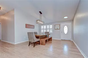 2303 S Wiggins Rd, Plant City, FL 33566 - Photo 9