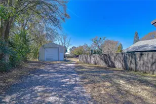 2303 S Wiggins Rd, Plant City, FL 33566 - Photo 5