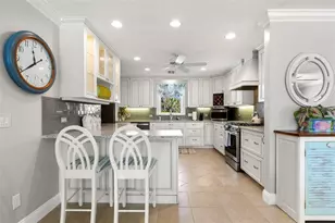 101 Shore Dr, Dunedin, FL 34698 - Photo 17