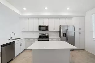17570 Opal Sand Dr, Venice, FL 34293 - Photo 5