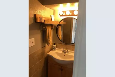 401 Pennsylvania Avenue, Crystal Beach, FL 34681 - Photo 31