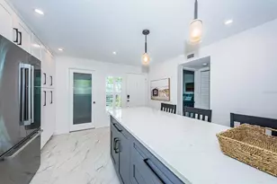 6083 Bahia Del Mar Cir, Saint Petersburg, FL 33715 - Photo 9