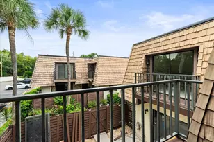 15407 W Pond Woods Dr, Tampa, FL 33618 - Photo 23