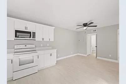 15407 W Pond Woods Drive #15407, Tampa, FL 33618 - Photo 17