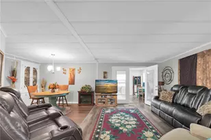 1934 Blue Lake Dr, Lakeland, FL 33801 - Photo 5