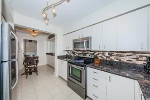 6083 Bahia Del Mar Cir, Saint Petersburg, FL 33715 - Photo 5