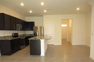 33062 Frosted Clover Wy, Wesley Chapel, FL 33545 - Photo 7