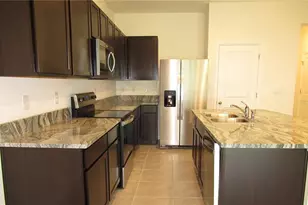 33062 Frosted Clover Wy, Wesley Chapel, FL 33545 - Photo 9