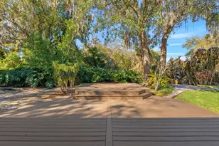 2525 Laurelwood Ln, Valrico, FL 33596 - Photo 29