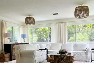 812 E 13th Ave, New Smyrna Beach, FL 32169 - Photo 3