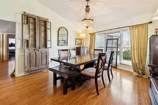 4616 Westford Cir, Tampa, FL 33618 - Photo 9