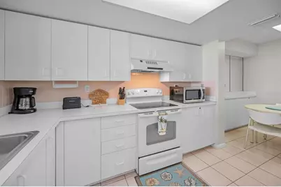 6085 Bahia Del Mar Circle #467, Saint Petersburg, FL 33715 - Photo 5