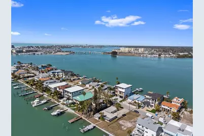 837 Bay Point Drive, Madeira Beach, FL 33708 - Photo 11