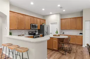 8204 Ginger Pine Way, Tampa, FL 33647 - Photo 9