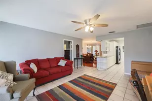 318 Fairside Ct, Sun City Center, FL 33573 - Photo 13