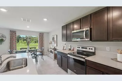 15102 Crosshall Stream Drive, Wimauma, FL 33598 - Photo 5