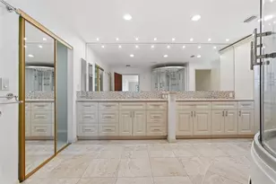 2912 Mill Stream Ct, Clearwater, FL 33761 - Photo 11