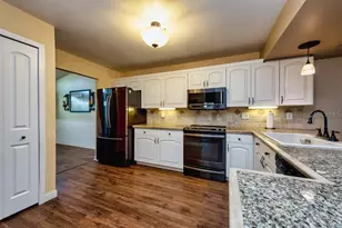 1304 Gangplank Dr, Valrico, FL 33594 - Photo 11