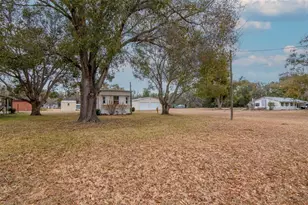 38147 Huff Dr, Zephyrhills, FL 33542 - Photo 29