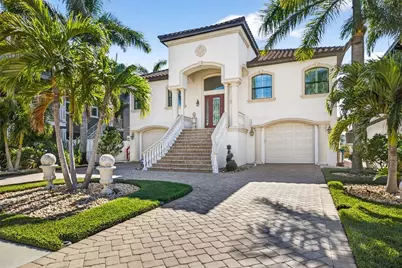 105 Wimbledon Court, Redington Shores, FL 33708 - Photo 1