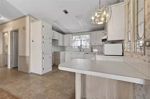 3836 William Hume Dr, Zephyrhills, FL 33541 - Photo 11