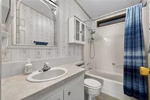 3836 William Hume Dr, Zephyrhills, FL 33541 - Photo 19