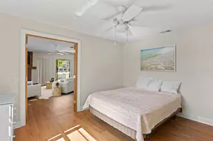 879 Eldorado Ave, Clearwater Beach, FL 33767 - Photo 25