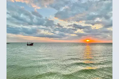 879 Eldorado Avenue, Clearwater Beach, FL 33767 - Photo 61