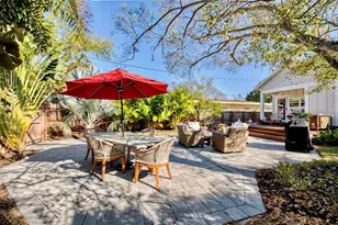 209 35th Ave N, Saint Petersburg, FL 33704 - Photo 3