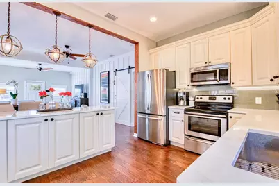 209 35th Avenue N, Saint Petersburg, FL 33704 - Photo 5