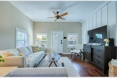 209 35th Avenue N, Saint Petersburg, FL 33704 - Photo 23