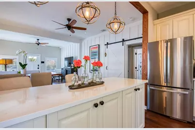 209 35th Avenue N, Saint Petersburg, FL 33704 - Photo 21